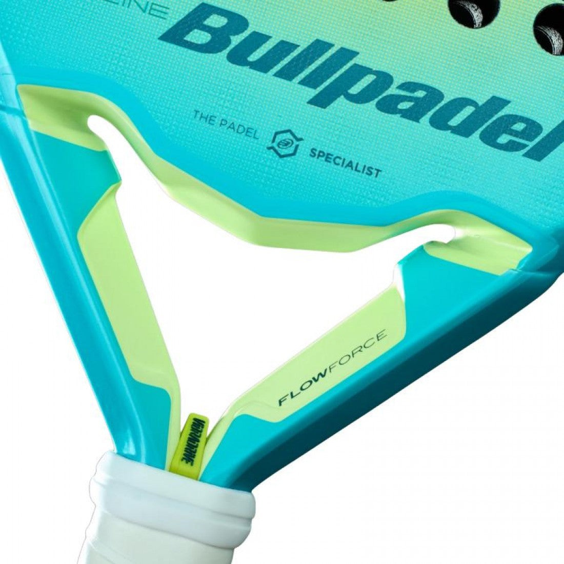 Padel Racket Bullpadel Flow Woman 2025 Ale Salazar