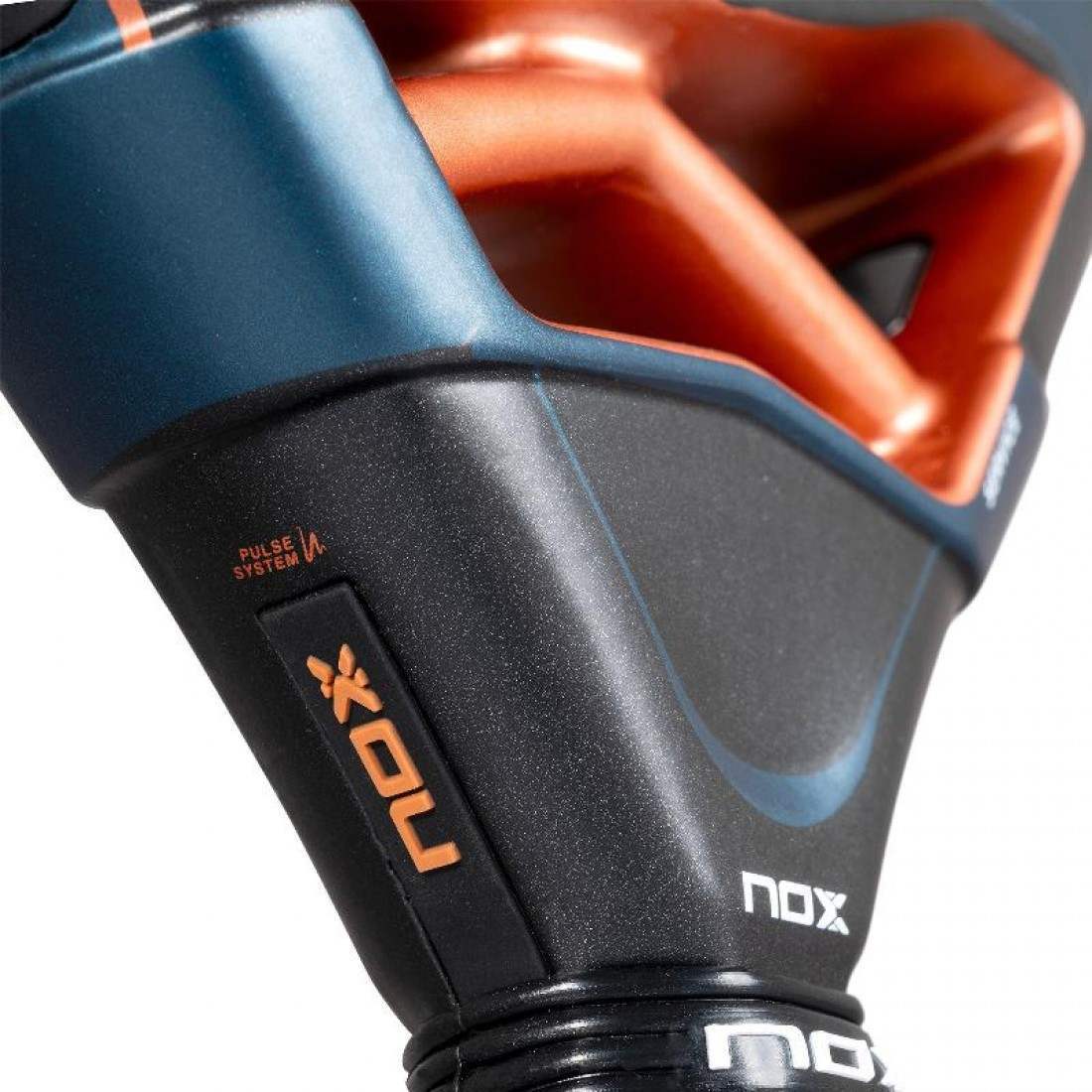 Padel Racket Nox AT10 Attack 18K Alum 2025 by Agustin Tapia